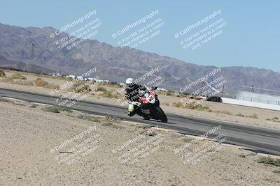 media/Oct-30-2025-Racers Edge (Thu) [[dabbdaf680]]/3-B Group/Session 3 (Turn 15 Inside)/